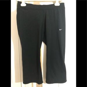 Nike crop Dri-fit pant (medium)